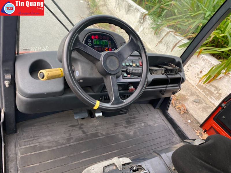buong-lai-xe-nang-cu buồng lái xe nâng cũ