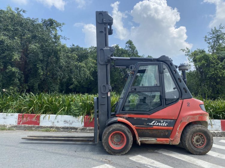 Xe nâng dầu Linde